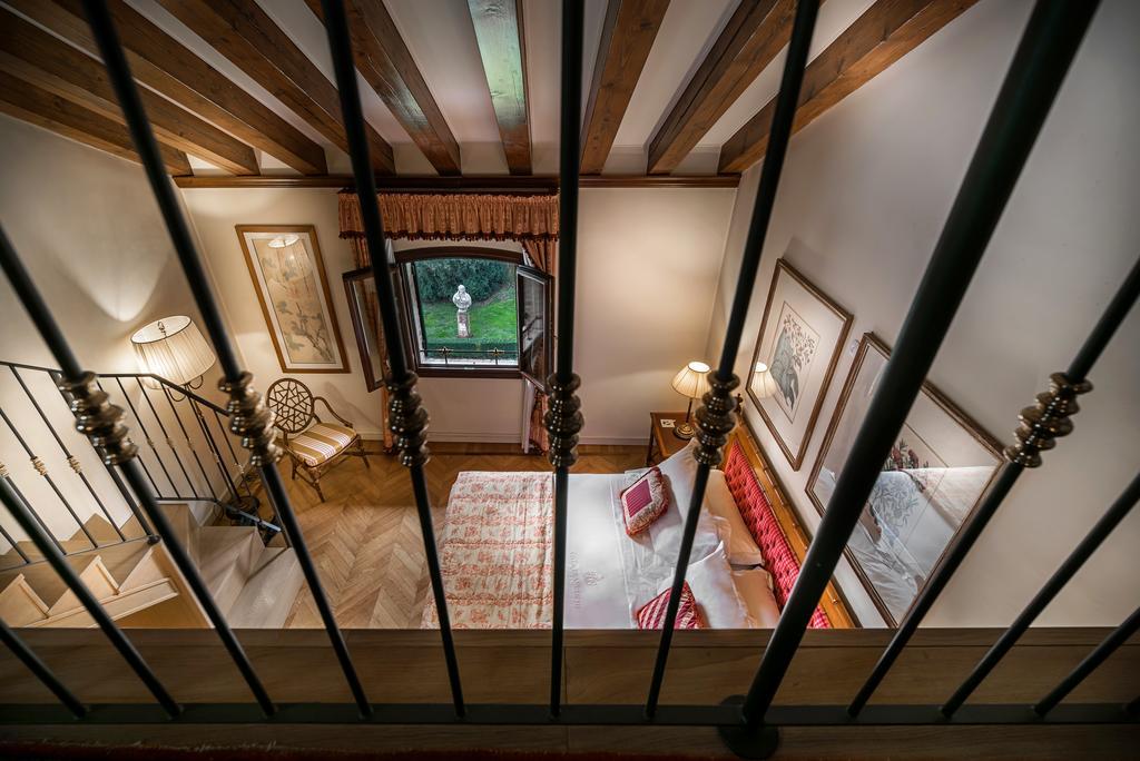 Franceschi & Hotel 5*